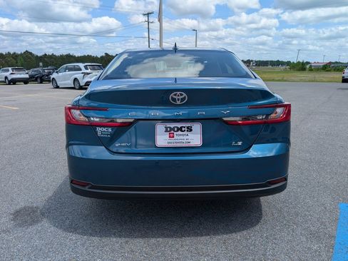 New 2026 Toyota Camry LE FWD image 4