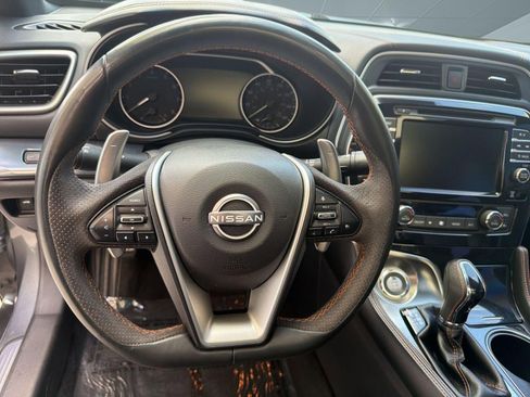 Used 2023 Nissan Maxima SR w/ Sport Mat Group FWD image 20