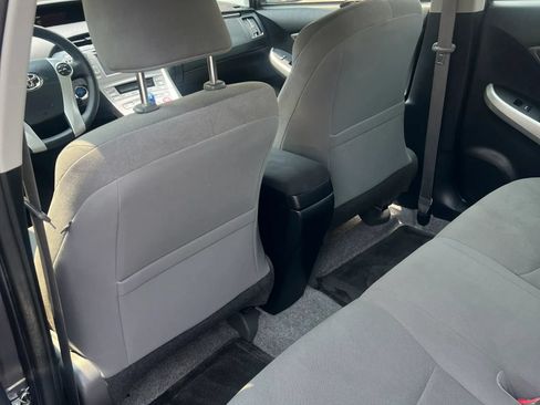 Used 2014 Toyota Prius Two FWD image 16