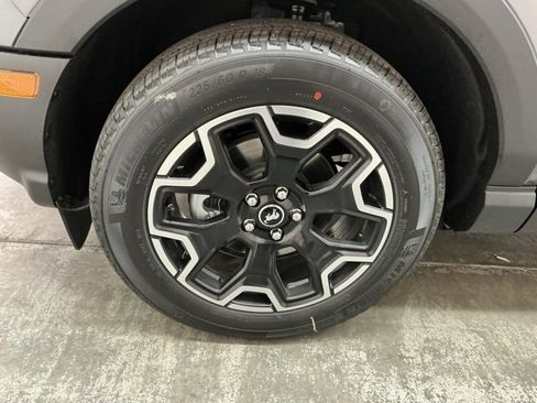 New 2025 Ford Bronco Sport Outer Banks w/ Outer Banks Tech Package+ image 10