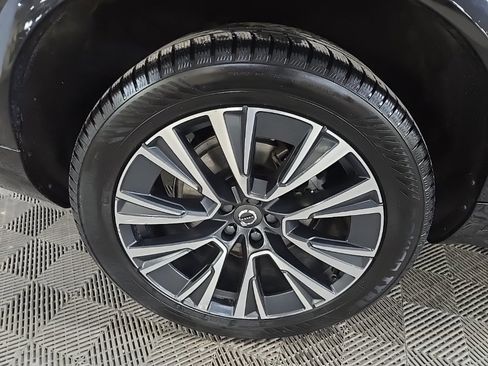 Used 2022 Volvo XC90 T6 Momentum w/ Advanced Package image 14