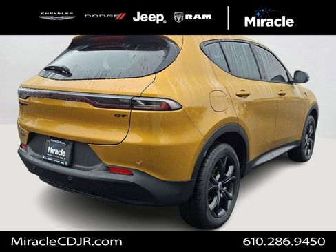 Certified 2024 Dodge Hornet GT w/ GT Blacktop Package image 7