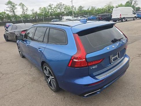 Used 2021 Volvo V60 T6 R-Design w/ Advanced Package FWD image 4