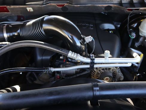 Used 2017 RAM 1500 Laramie image 26