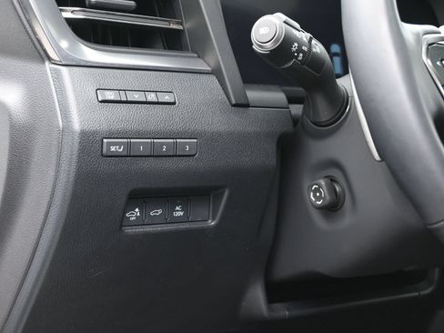 Used 2024 Lexus GX 550 AWD/4WD image 23