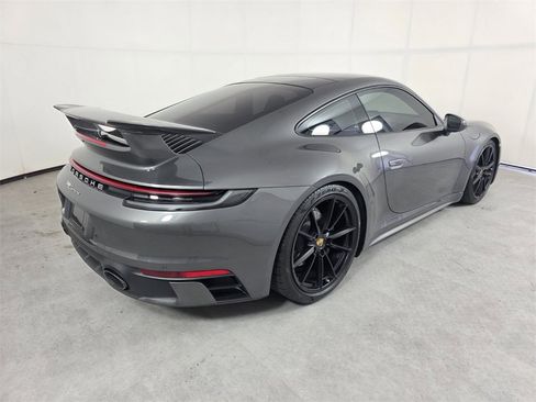Used 2020 Porsche 911 Carrera image 4