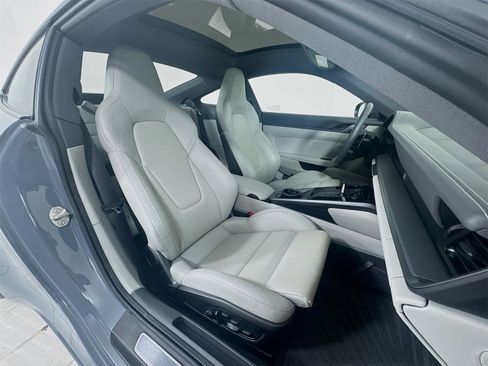 Used 2023 Porsche 911 Carrera 4S image 25