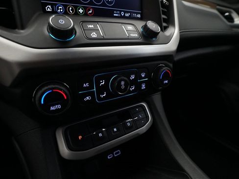 Certified 2023 GMC Acadia SLE w/ Driver Convenience Package image 21