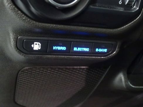 Certified 2023 Jeep Wrangler Unlimited Sahara w/ Cold Weather Group AWD/4WD image 10