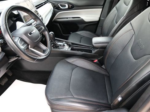 Used 2022 Jeep Compass Limited AWD/4WD image 5