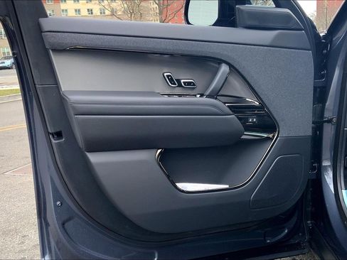 New 2026 Land Rover Range Rover Sport Dynamic SE image 10