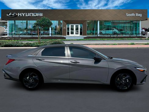 New 2026 Hyundai Elantra SEL Sport image 9