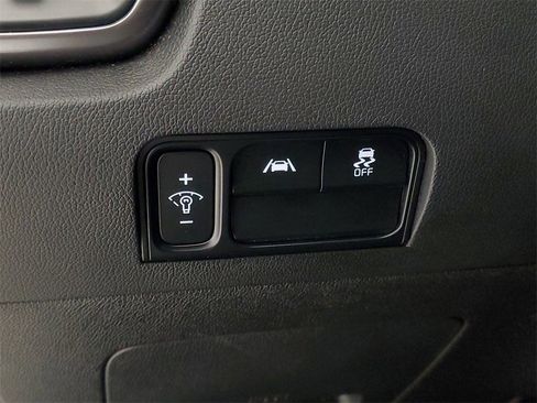 Used 2023 Kia Sorento S w/ Panoramic Sunroof Package image 14