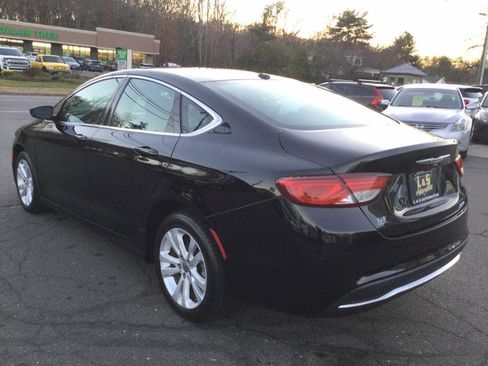 Used 2015 Chrysler 200 Limited w/ Convenience Group image 7