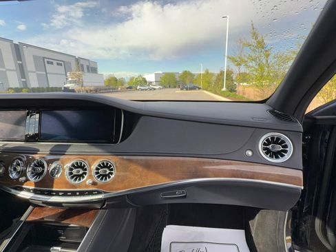 Used 2014 Mercedes-Benz S 550 Sedan w/ Sport Package Plus One image 21