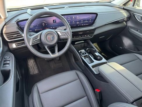 Used 2025 Buick Envision Preferred image 16