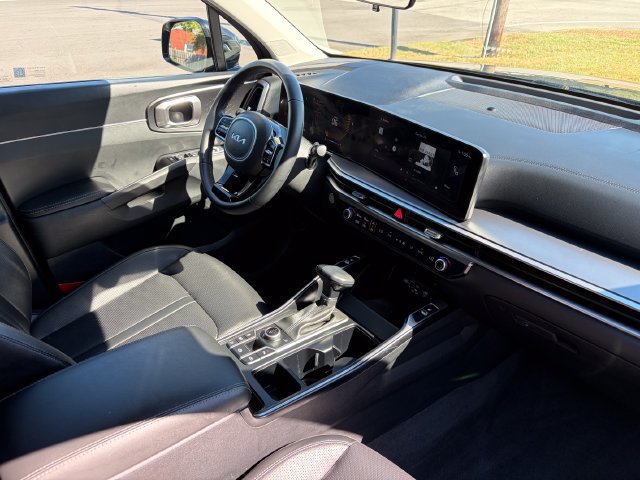 Certified 2025 Kia Sorento S AWD/4WD image 38