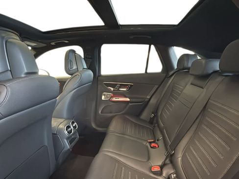 New 2025 Mercedes-Benz GLC 350e 4MATIC image 5