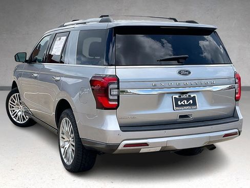 Used 2024 Ford Expedition Limited image 4