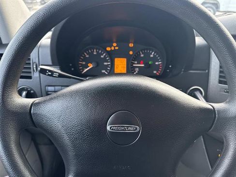 Used 2007 Freightliner Sprinter 3500 image 20