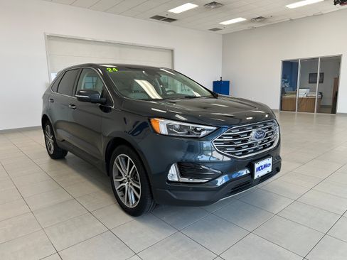 Used 2024 Ford Edge Titanium w/ Equipment Group 301A AWD/4WD image 4