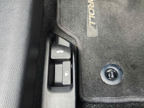 Used 2023 Toyota Corolla SE FWD image 37