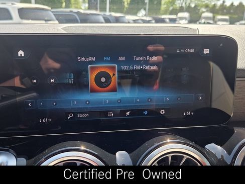 Used 2023 Mercedes-Benz GLB 250 4MATIC image 23