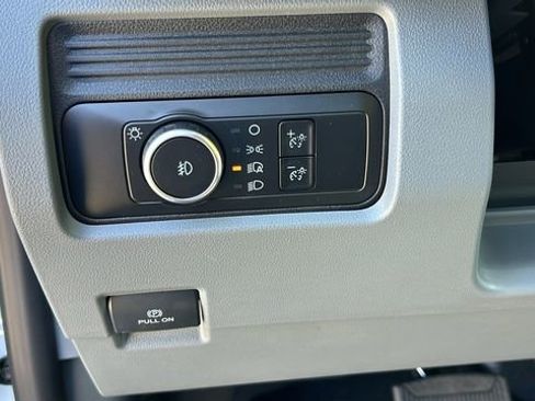 New 2025 Ford F550 4x4 SuperCab Super Duty image 13