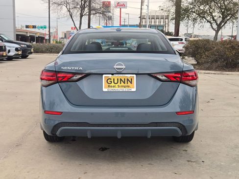 Certified 2025 Nissan Sentra SV image 6