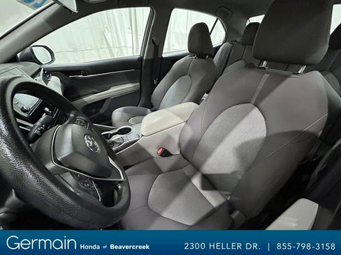 Used 2022 Toyota Camry LE image 28