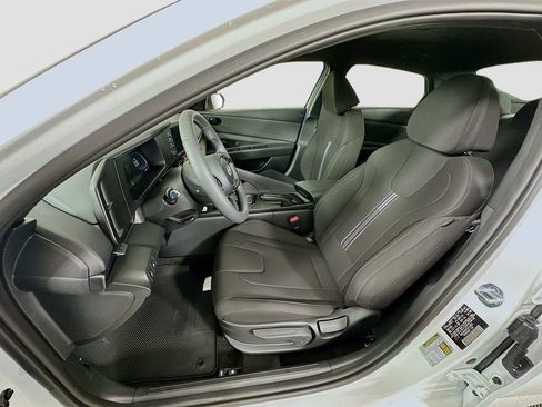 New 2026 Hyundai Elantra Sport FWD image 15