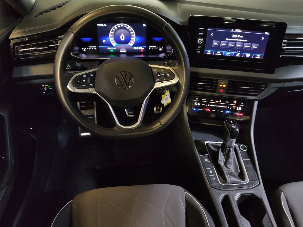 Used 2025 Volkswagen Jetta Sport FWD image 22