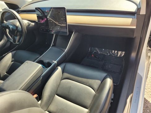 Used 2018 Tesla Model 3 Long Range image 20