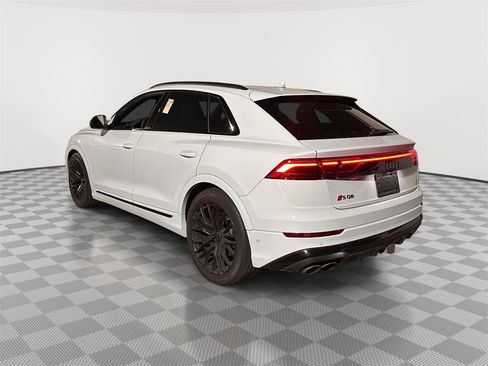 Used 2024 Audi SQ8 Premium Plus w/ S Sport Package image 6