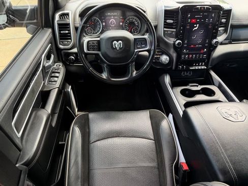 Used 2020 RAM 2500 Laramie w/ Night Edition AWD/4WD image 9