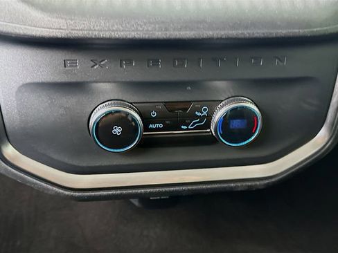 Used 2025 Ford Expedition Max Active image 26