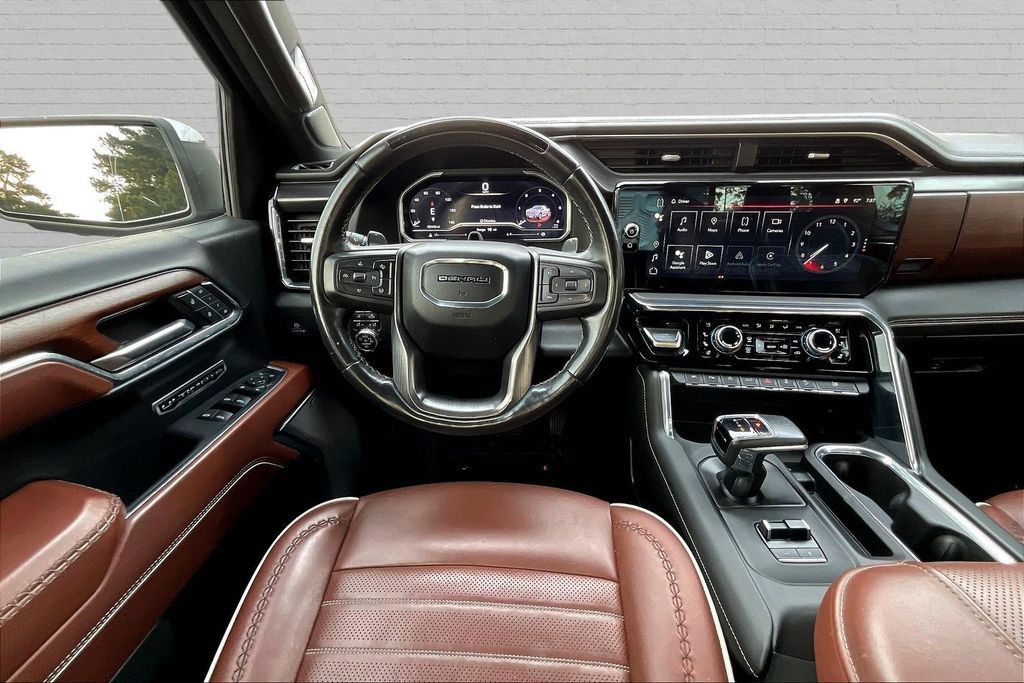 Used 2024 GMC Sierra 1500 Denali Ultimate AWD/4WD image 8