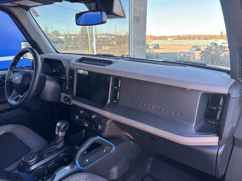 Used 2024 Ford Bronco Wildtrak image 14