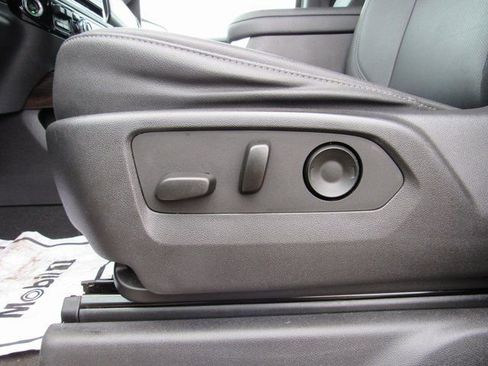 Certified 2023 GMC Sierra 1500 SLT w/ SLT Premium Plus Package image 16