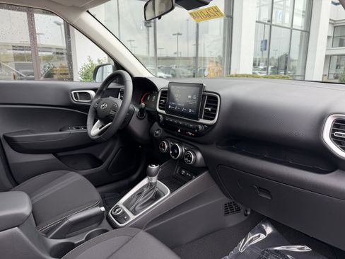 New 2026 Hyundai Venue SEL image 21