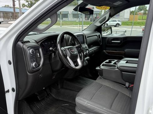 Used 2020 GMC Sierra 1500 Elevation w/ Elevation Value Package AWD/4WD image 8