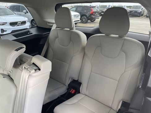 New 2025 Volvo XC90 B6 Plus w/ Protection Package Premier image 6