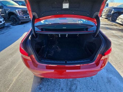 Used 2021 BMW 330i xDrive Sedan image 3