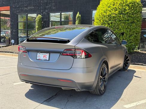 Used 2018 Tesla Model X 100D image 12