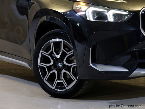 Certified 2025 BMW X1 xDrive28i image 3