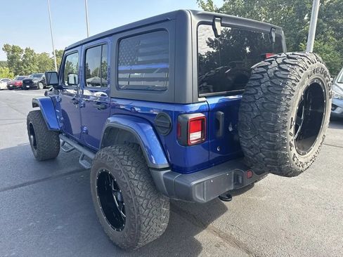 Used 2019 Jeep Wrangler Unlimited Sahara w/ Uconnect 4C Nav & Sound Group AWD/4WD image 2