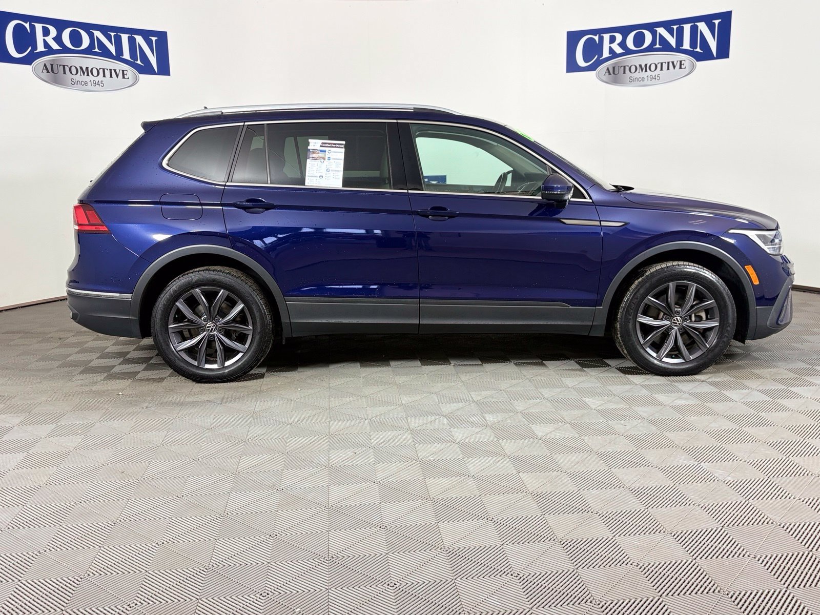 Used 2022 Volkswagen Tiguan SE FWD image 28