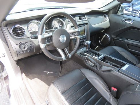 Used 2011 Ford Mustang GT Premium w/ Electronics Pkg RWD image 21
