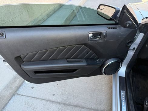 Used 2013 Ford Mustang GT Premium w/ GT Coupe Accessory Pkg 5 image 11