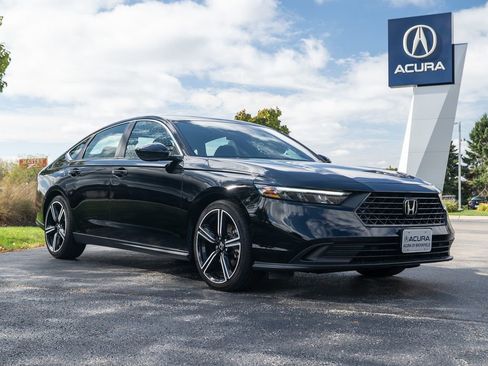 Used 2024 Honda Accord Sport image 2